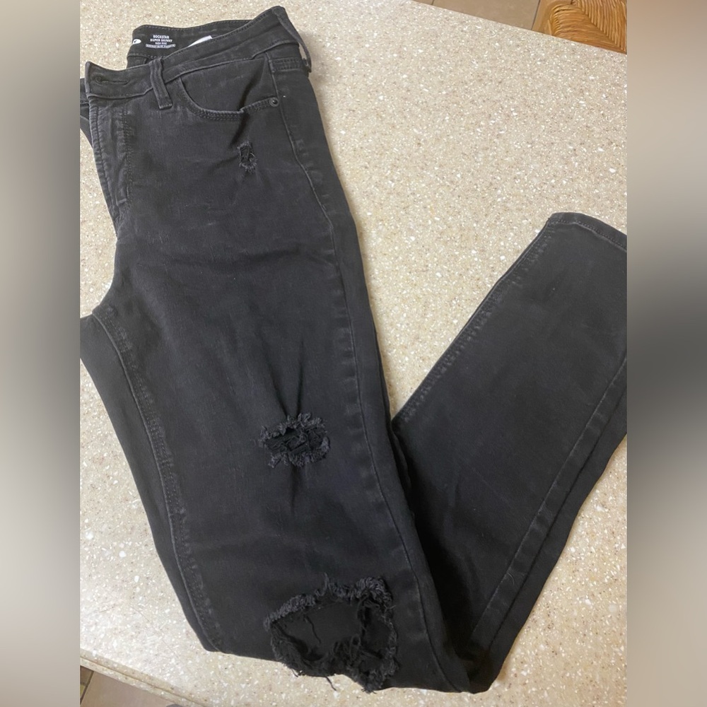 Ladies Old Navy Size 6 Rockstar Black Jeans